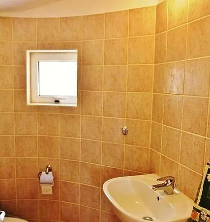 Willa Agia Thekla 3 Bedroom Ajia Napa
